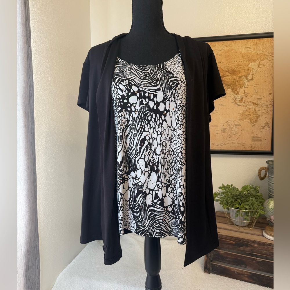 Double Take black and white blouse 2X